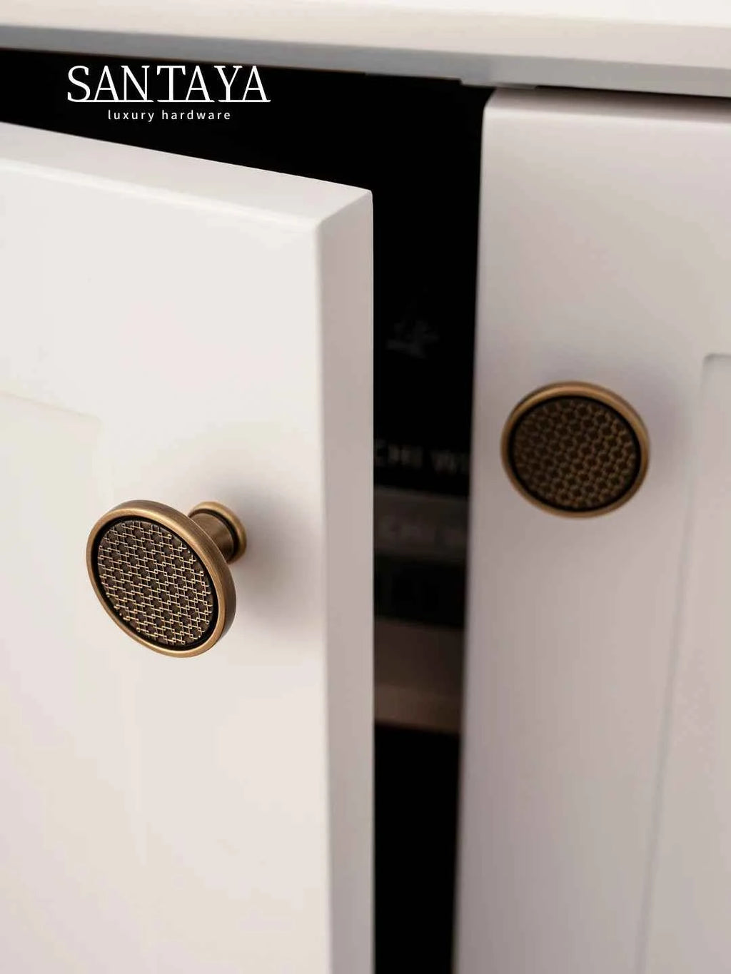 Santaya Antique Brass Handle Luxury Bronze Pull Kitchen Cabinet Handle Wardrobe Drawer Knob