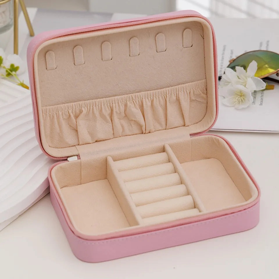 Portable Jewelry Storage Box Travel Organizer Jewelry Case Leather Storage Earrings Necklace Ring Jewelry Organizer Display