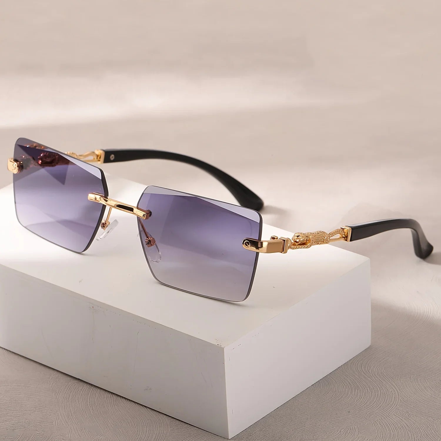 1pc Rimless Sunglasses Rectangle Women Men Shades Small Square Sun Glasses For Female Male Beach Vacation Travel Eyewear