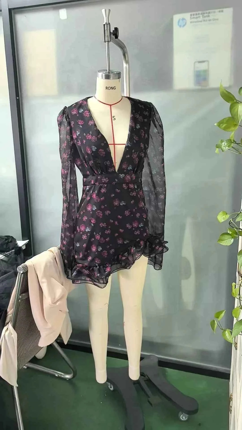 Flora Painted Ruffle Mini Dress Women Elegant Full Sleeve Deep V-neck Slim A-line Dresses 2026 Lady Holiday Street Outwear New