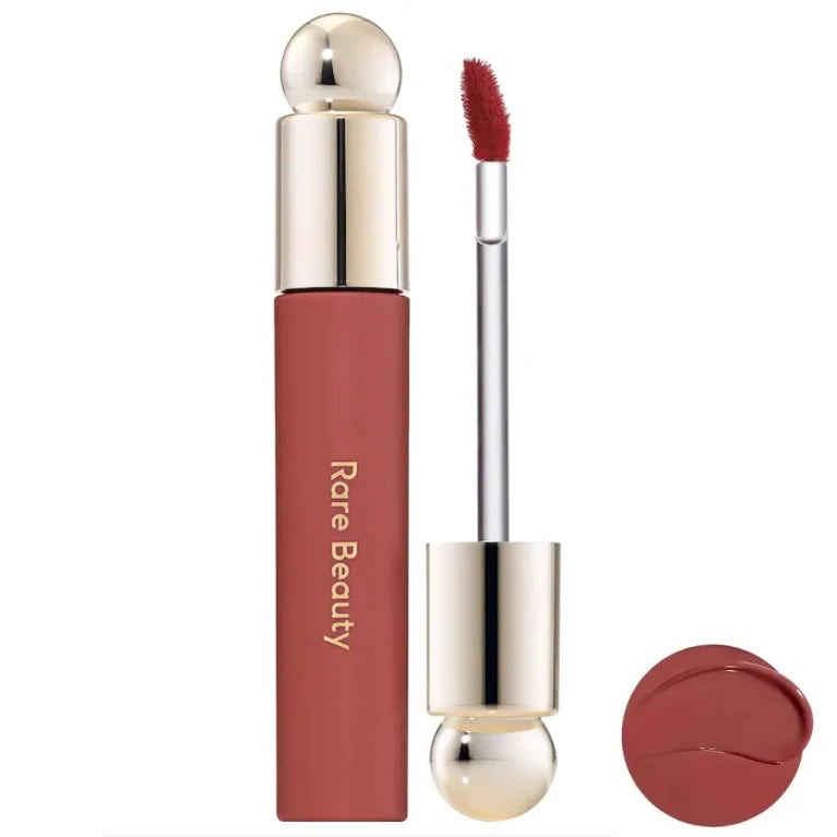 Delight Color Hydrating Liquid Lip Gloss – Long-Lasting Moisturizing Shine