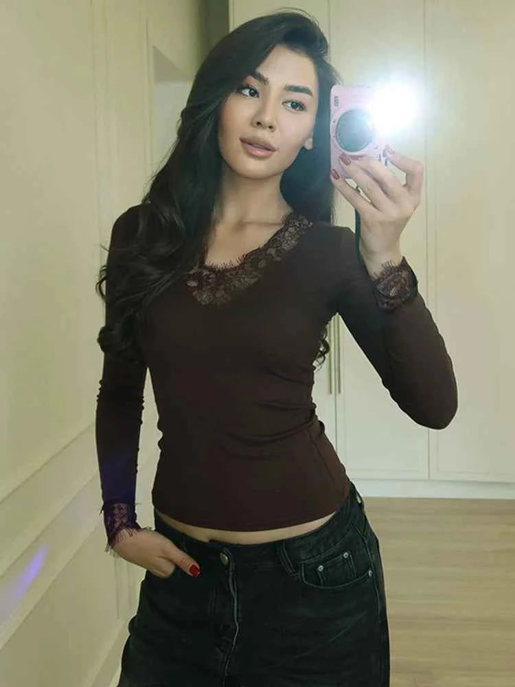 Women's V-neck Lace Splicing Top European American Style Autumn New Waist Exposed Umbilical Fashionable Casual Wear