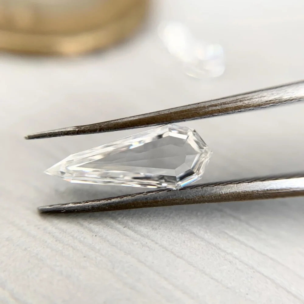 1.5ct Shield Shape Lab Grown Diamond VS Clarity EF Color Excellent Cut IGI Certified Antique Custom Loose Diamond for Jewelry