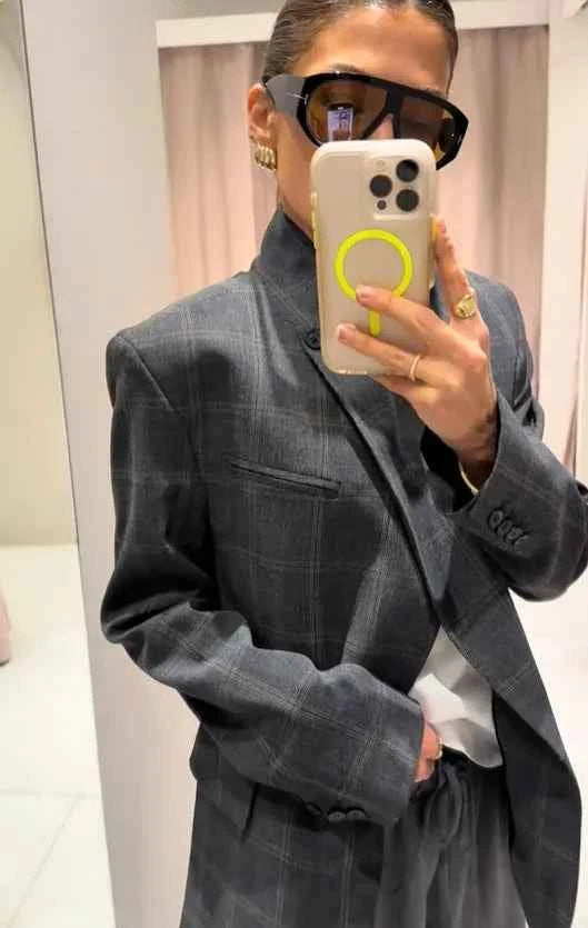 Irregular Plaid Blazer Jacket Women Fashion Stand Collar Full Sleeve Split Loose Short Jackets 2025 Lady Daily Commute Outwear