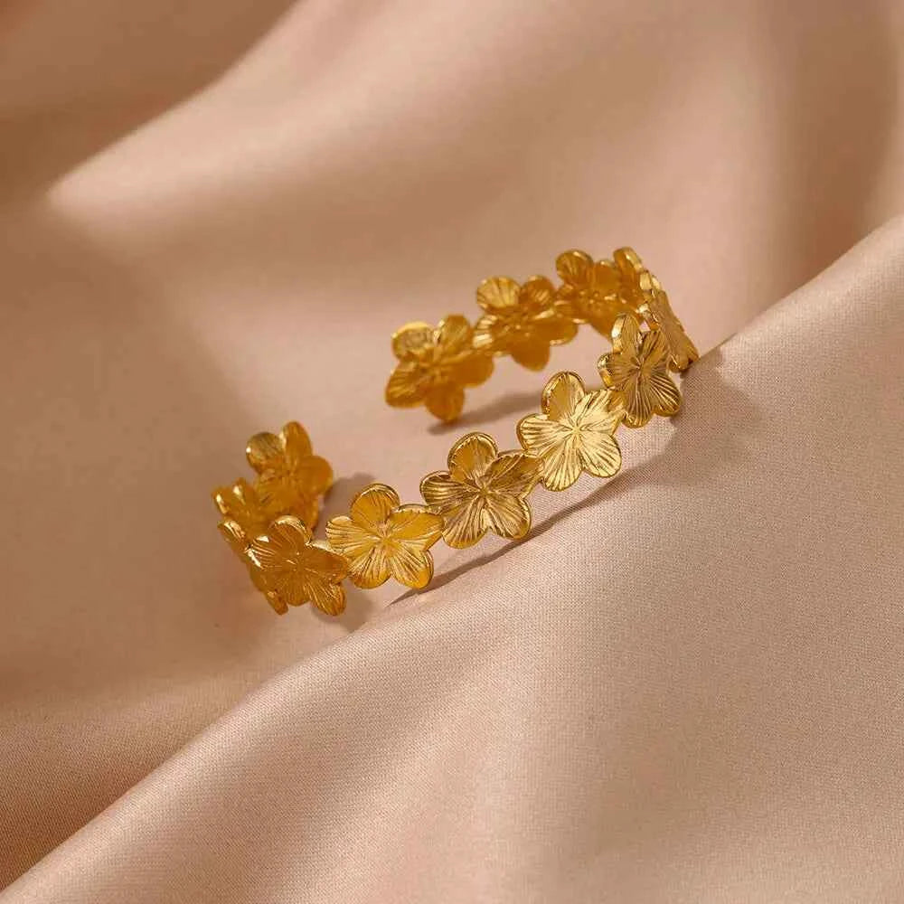 Vintage Flower Bangles For Women Gold Color Stainless Steel Flower Bangles Bracelets Femme Jewelry Party Gift pulseras