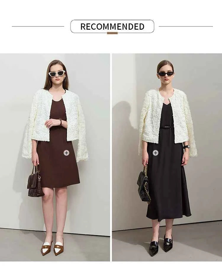 AMII Minimalism Short Jacket Women 2025 Autumn New Elegant Romantic Stereoscopic Flower O-Neck Hook Button Outwear Coat 12521066