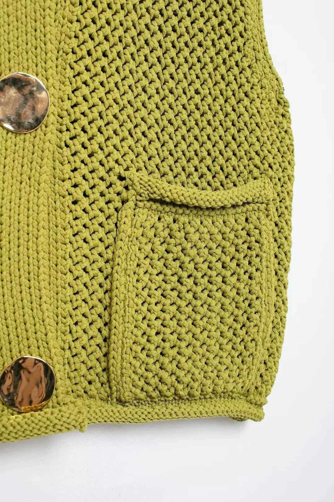 Women Fashion Sleeveless Coarse Needle Knitting Vest Sweater Female Chic Big Pockets Patch Buttons Cardigan Waistcoat Tops