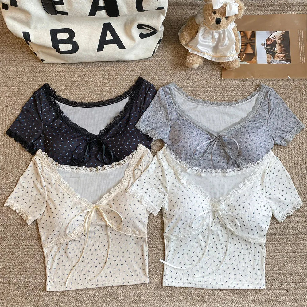 With Built In Bra Short Sleeve T Shirts Women's Summer Vintage Lace Bow Cropped Tops Y2k Sexy Slim Fit Flowers Print Tee Shirts