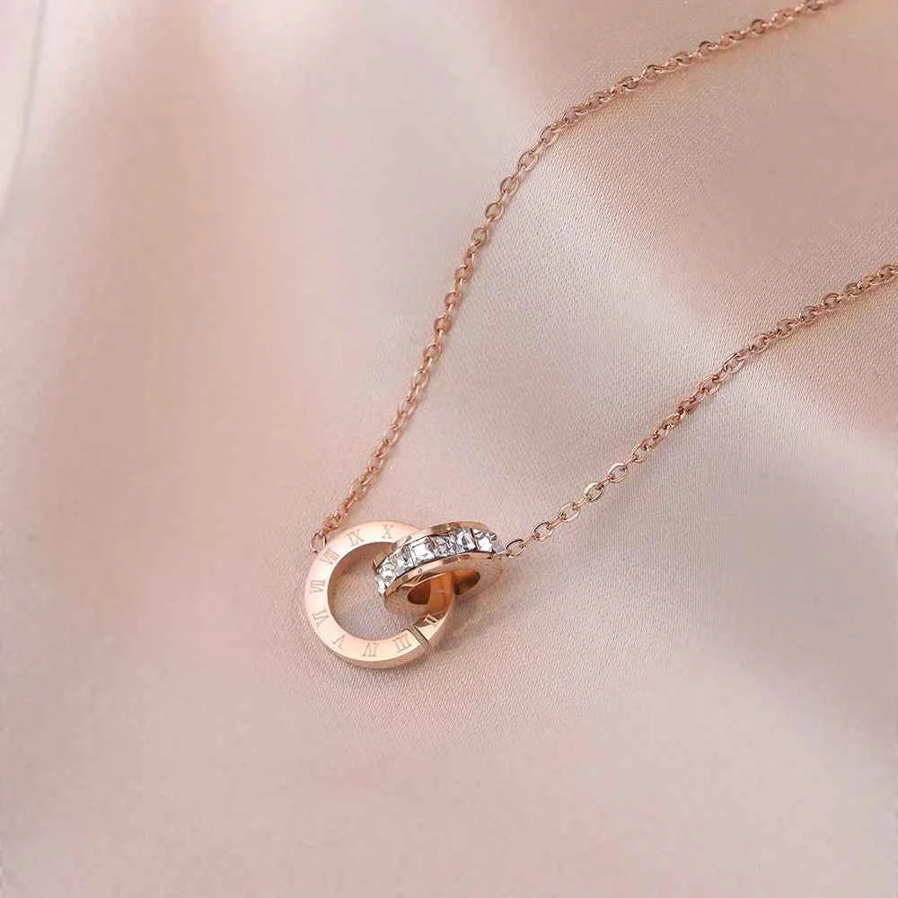 Stainless Steel Famous Brand Roman Numerals Pendant Necklace For Woman Woman Necklace Luxury Jewelry