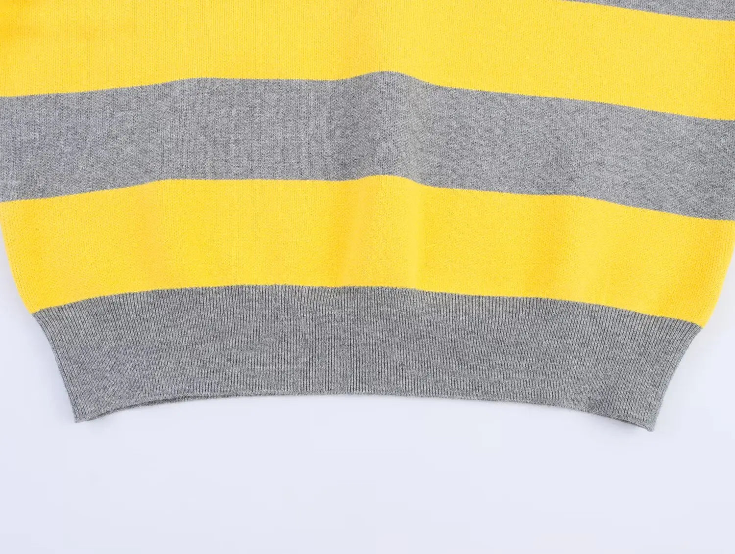 Nlzgmsj 2025  Autumn High Street Chic Women Striped Knitted  Sweaters Women Full Sleeve Vintage Style Tops