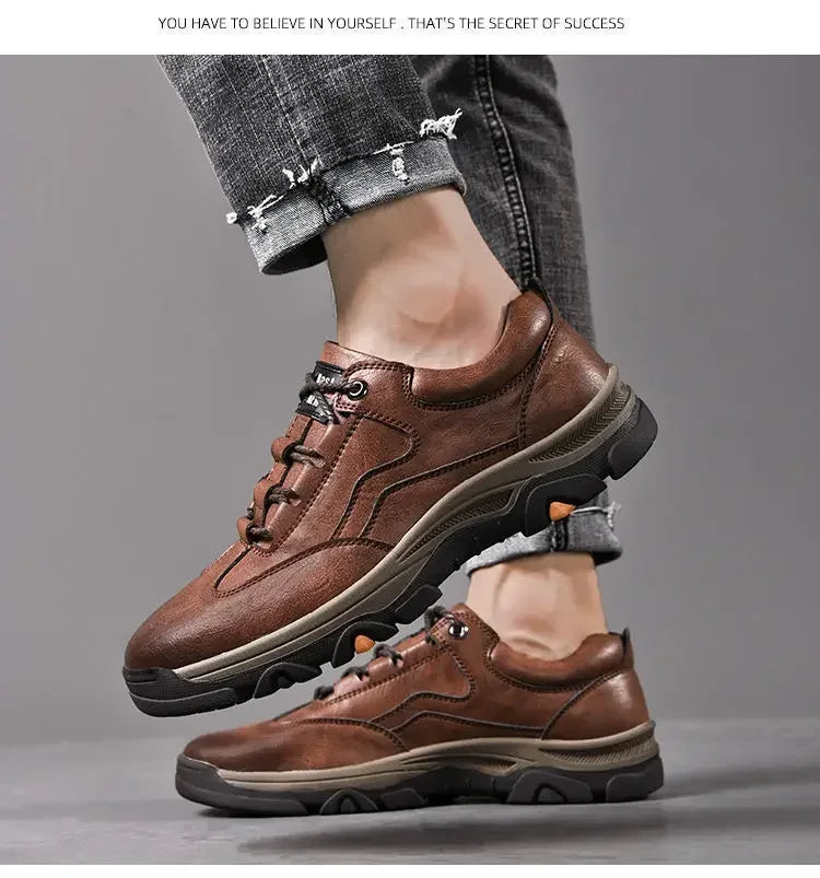 High Quality Leather Men Hikking Shoes Non-slip Sports Shoes Fashion Comfortable Moccasins Breathable Retro Men Walking Sneakers