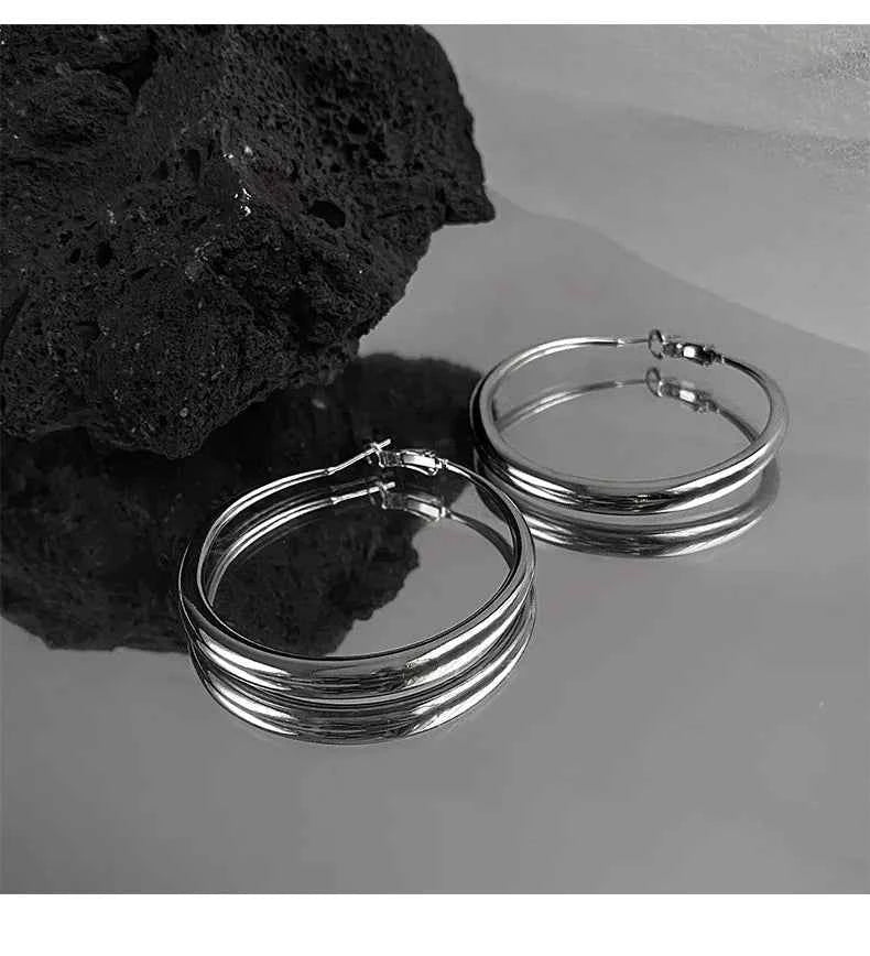 Fashion Exaggerated Big Circle Hoop Earrings for Women Statement Jewelry Smooth Circle Earrings Femme Boucles d'oreilles