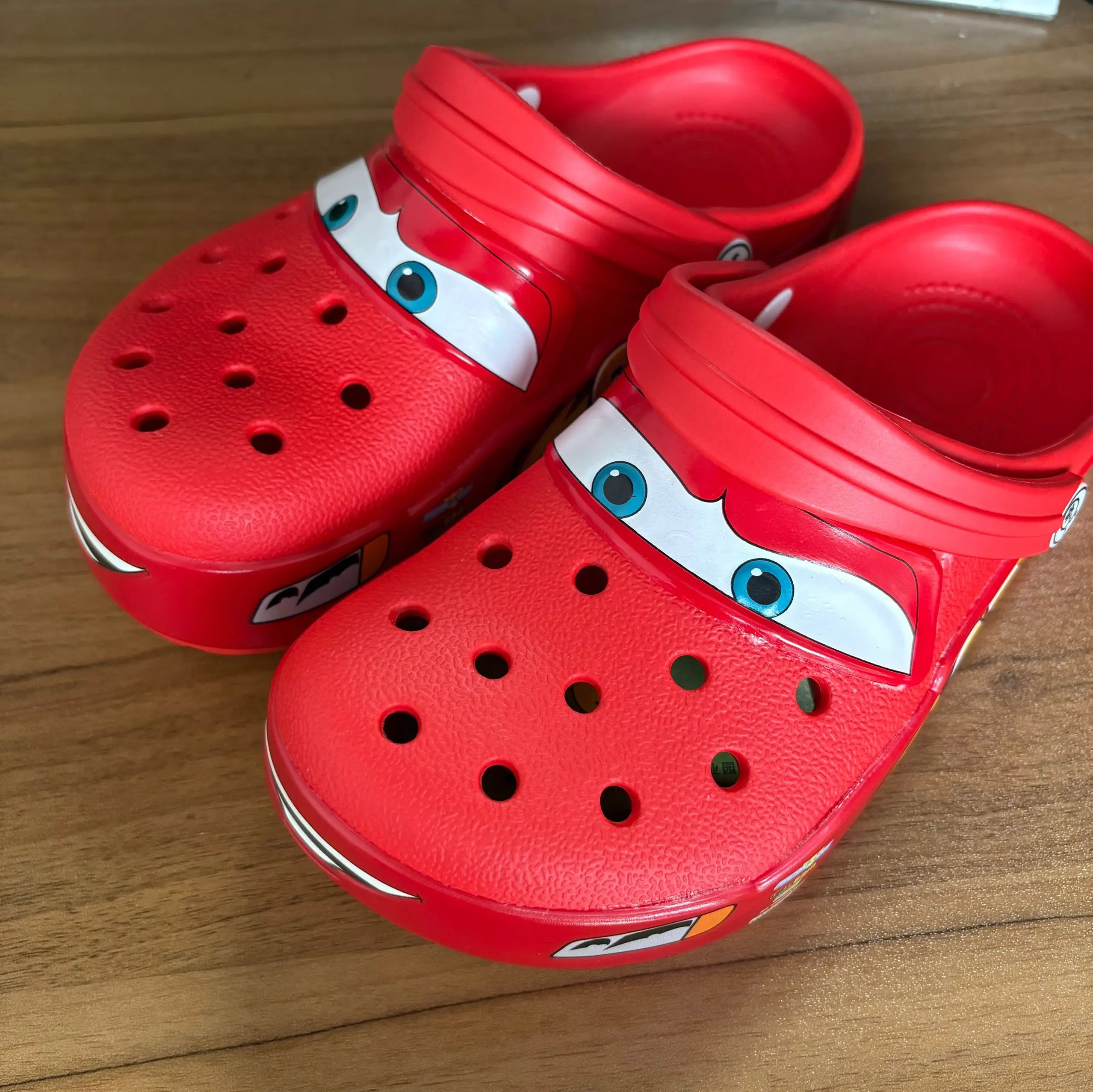 New Mcqueens Cartoon Slippers  Waterproof Eva Outdoor Sandals With Breathable Holes Adult Casual Beach Shoes Gift