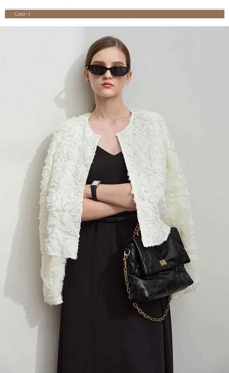 AMII Minimalism Short Jacket Women 2025 Autumn New Elegant Romantic Stereoscopic Flower O-Neck Hook Button Outwear Coat 12521066