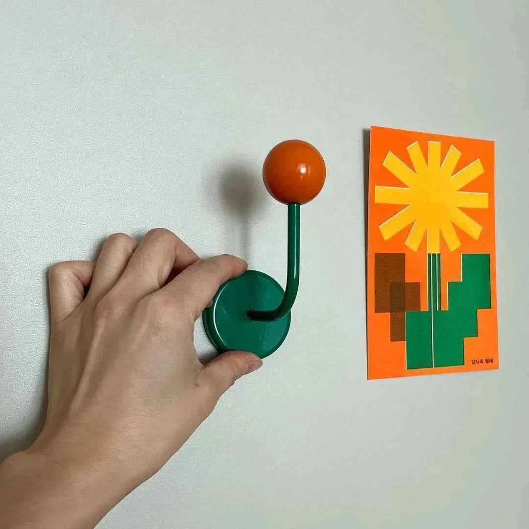 Non perforated magnetic hook for bathroom and kitchen, strong and seamless magnetic suction hook for refrigerator