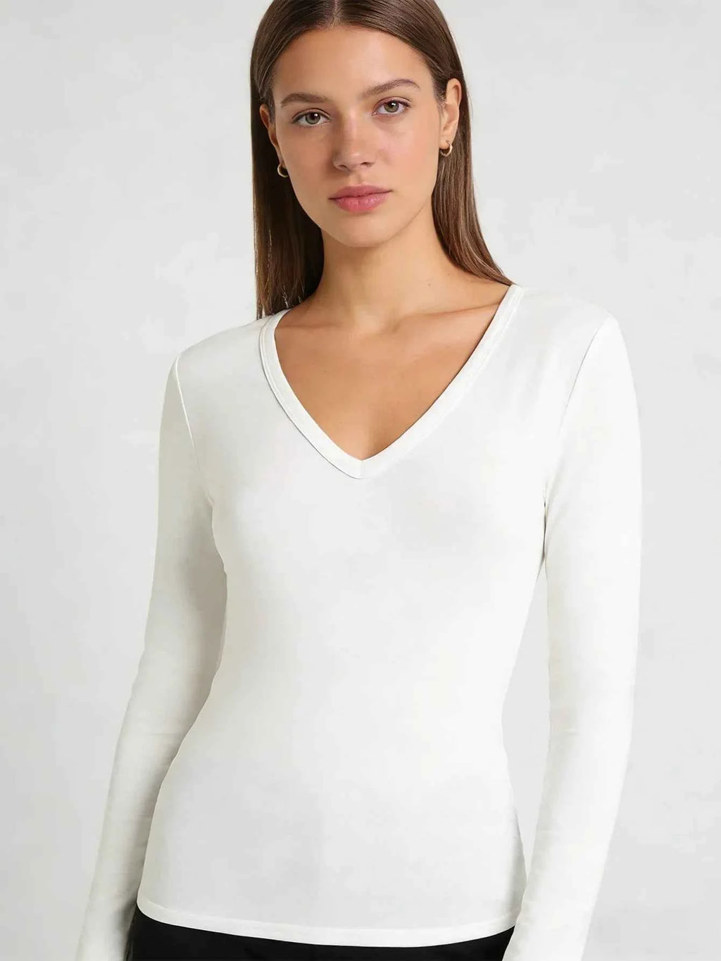 2026 new plain-colored long-sleeved T-shirt, with textured design, soft texture and fashionable appearance