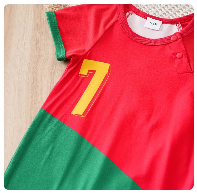 Newborn Baby Clothes Red and green Match colors No.7 Football suit 0 3 6 9 12 Months summer short-sleeved baby jumpsuit