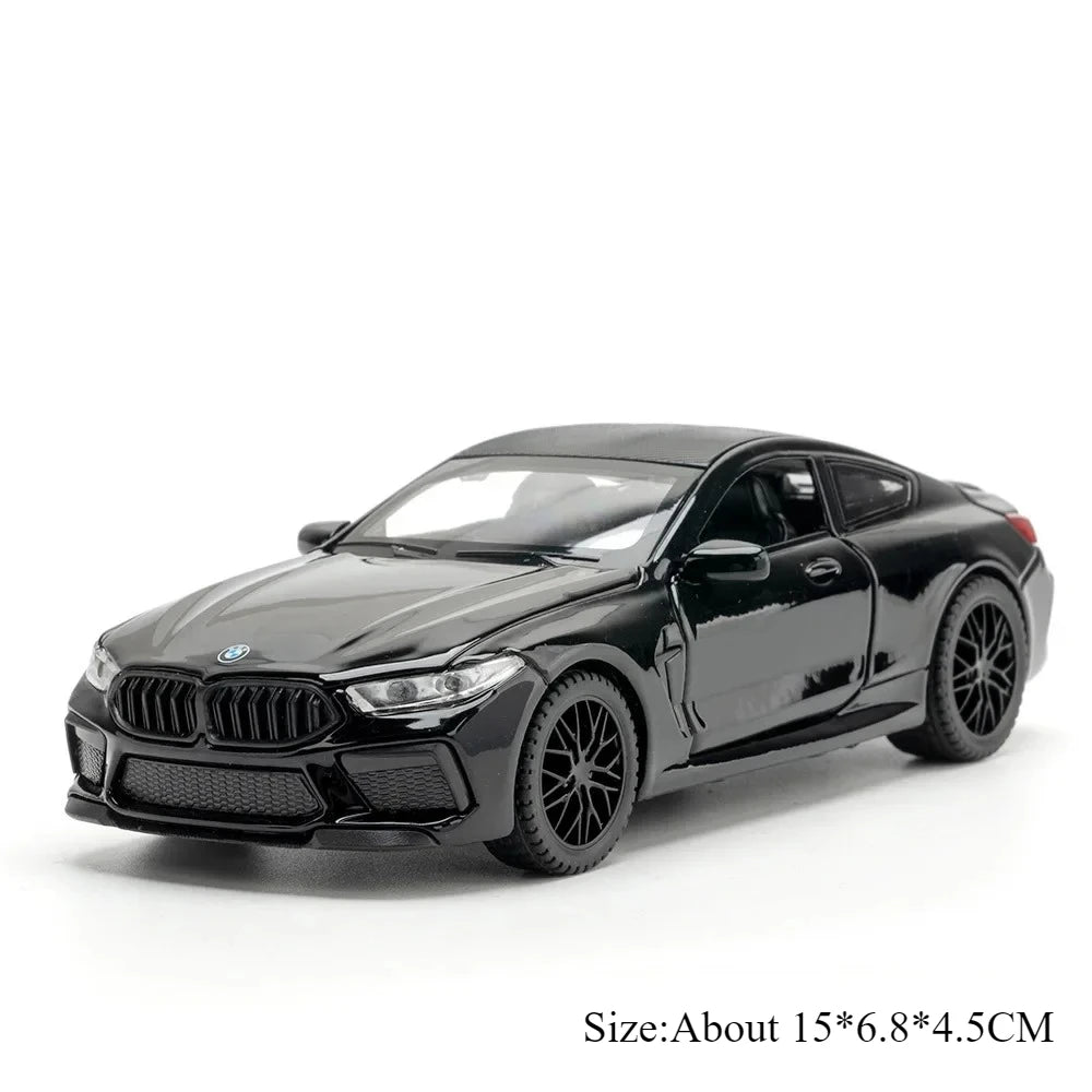 1:32 M4 M8 Miniature Car Alloy Diecast Model Toys 4 Doors Opened Rubber Tires Sound Light Pull Back Vehices Home Decor Ornaments
