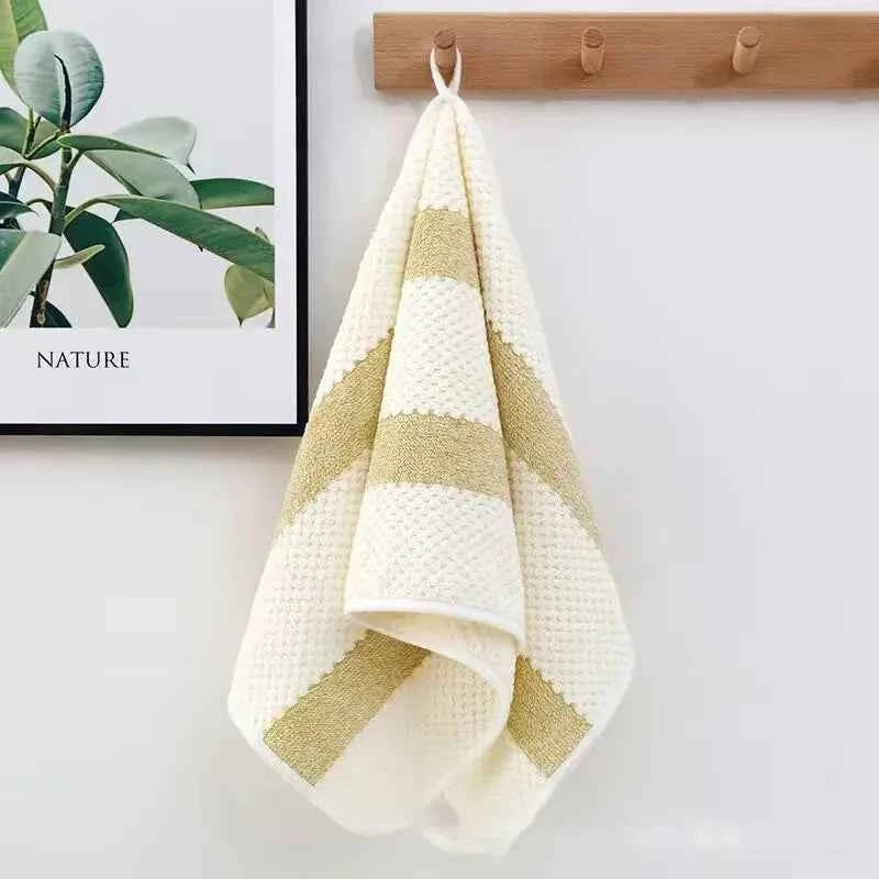 Soft Absorbent Face Towel – Solid Color Hotel Style