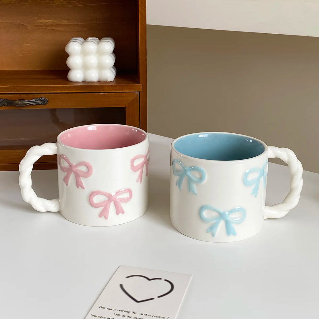 1Pc 13.4oz Pink Ceramic Mug with Bowknot, Ceramic Cup with Twisted Handle, Exquisite and Simple Pink Embossed Cup, Suitable for Latte Art in Coffee Shops, Home Decor Drinkware, Drinking Cup for Kitchen, Living Room, Bedroom,