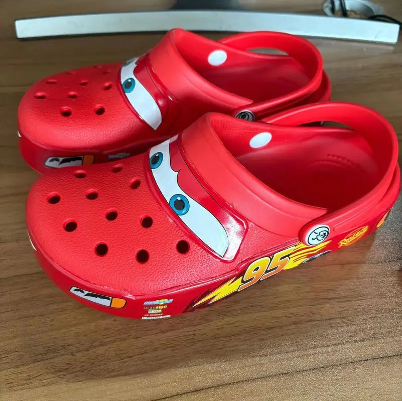 New Mcqueens Cartoon Slippers  Waterproof Eva Outdoor Sandals With Breathable Holes Adult Casual Beach Shoes Gift