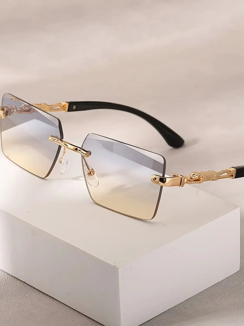 1pc Rimless Sunglasses Rectangle Women Men Shades Small Square Sun Glasses For Female Male Beach Vacation Travel Eyewear