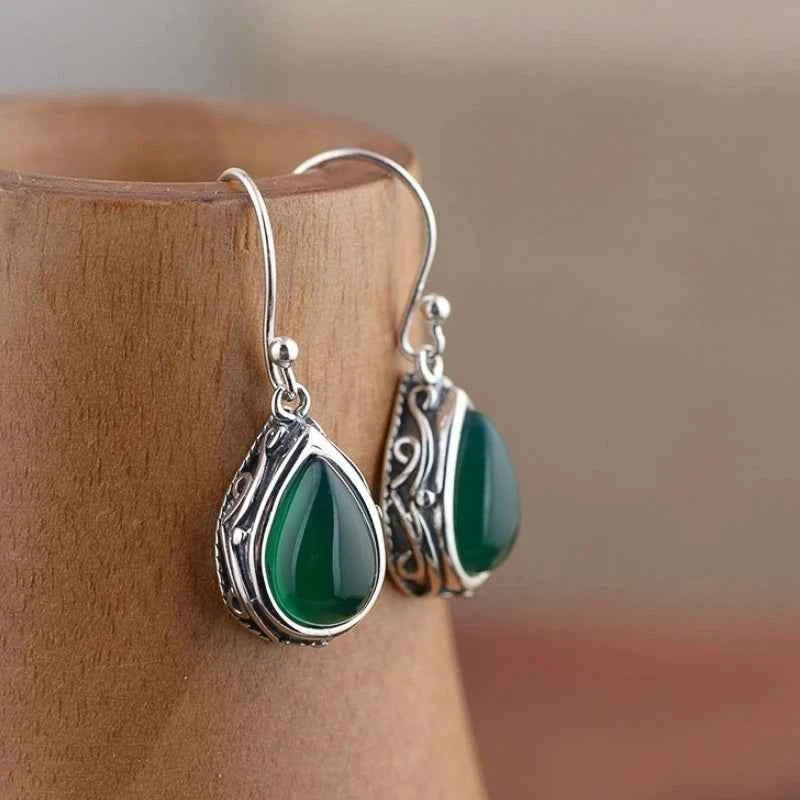 Huitan Green/Red Pear Stone Drop Earrings for Women Ethnic Style Aesthetic Carved Pattern Temperament Lady's Earrings Jewelry
