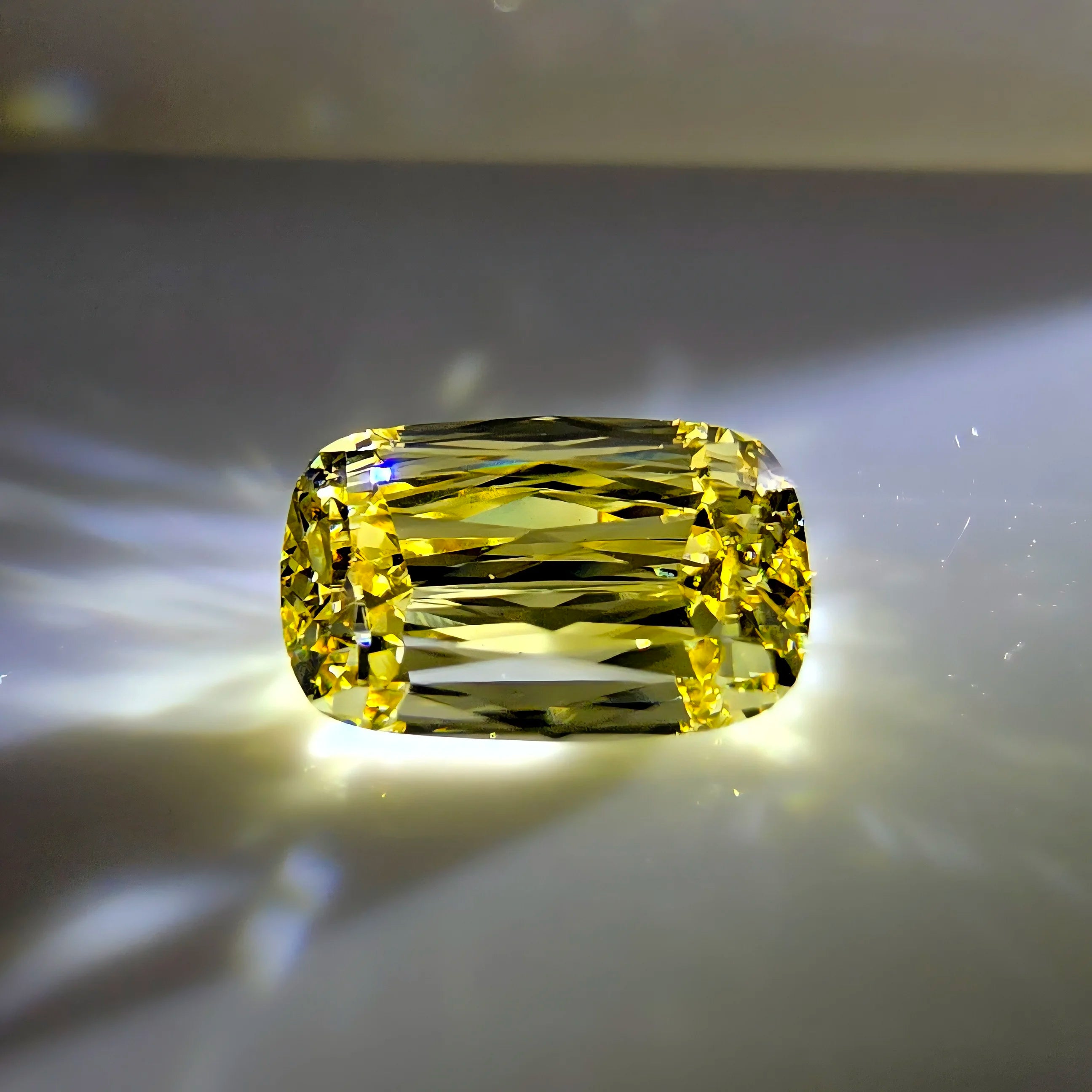 IGI Certified Rectangular Cushion Mixed Cut 1.5CT Fancy Light Yellow Lab Grown Diamond VS2 Loose For Jewelry Making