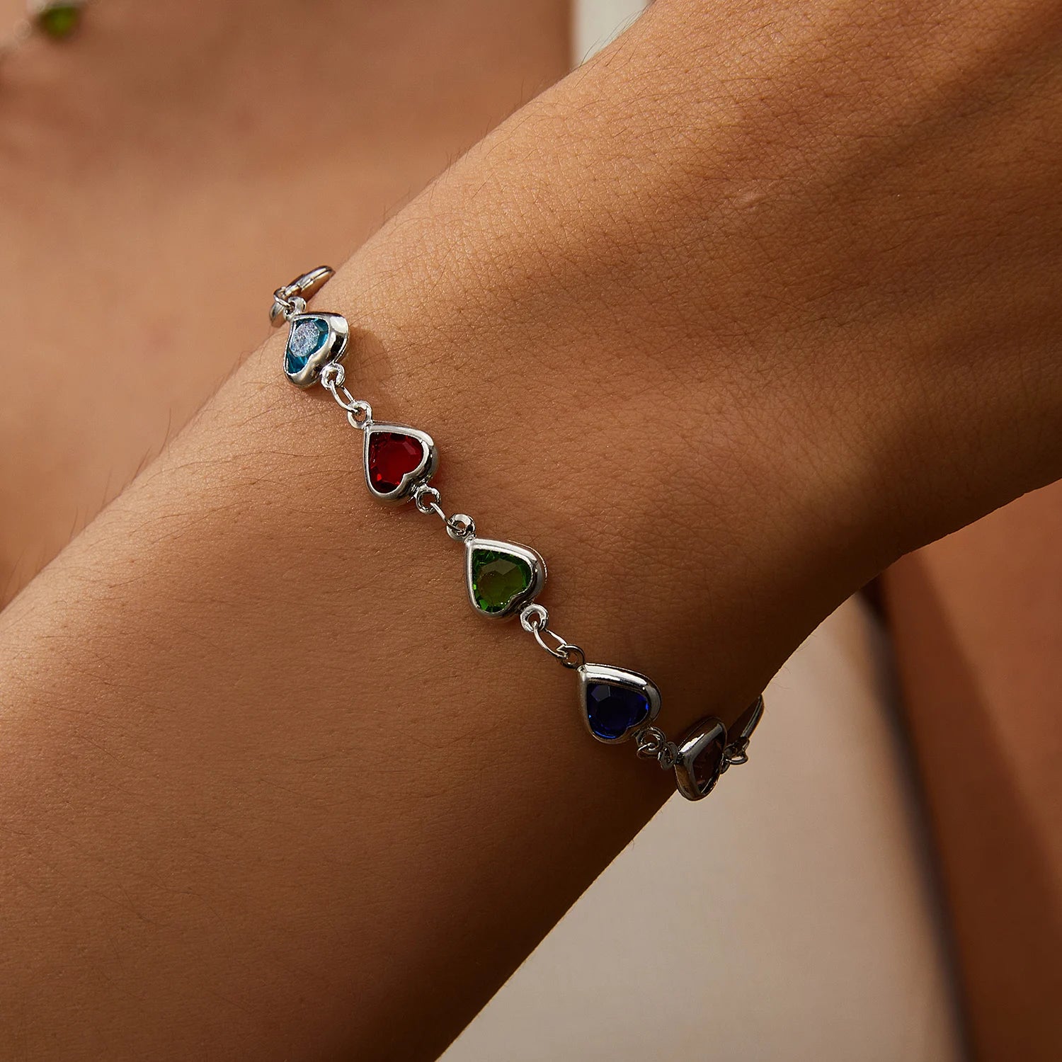 Elegant Red Crystal Zircon Metal Chain Bracelets for Women Colorful Heart Bracelets Party Wedding Wrist Charms Jewelry Gift