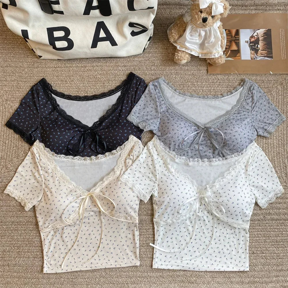 With Built In Bra Short Sleeve T Shirts Women's Summer Vintage Lace Bow Cropped Tops Y2k Sexy Slim Fit Flowers Print Tee Shirts