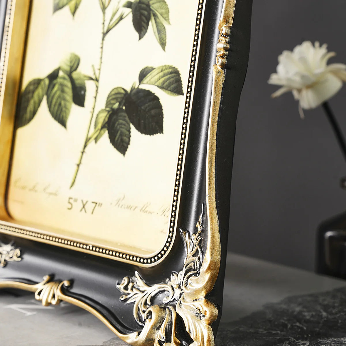 1PC, European Retro Black Patterned Resin Material Home Living Room Decor, Suitable for Bedroom Decor Home Photo Decoration