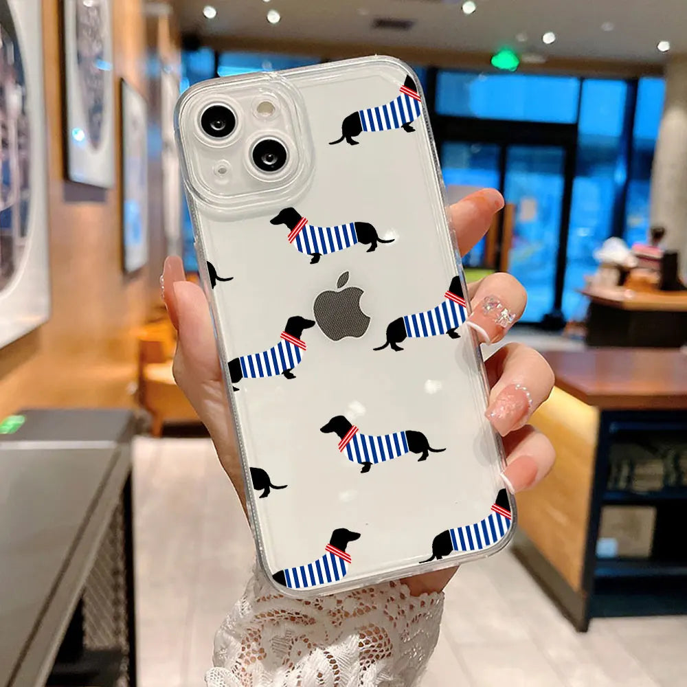 Cute Dachshund Bulldog Phone Case for iPhone 16 11 12 13 14 15 Pro Max Mini SE 7 8 Plus Animal Cover Cartoons Dog Fundas Coque