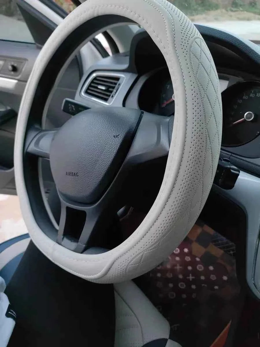 Embossed PU Leather Patchwork Car Steering Wheel Cover, Non-slip, Breathable, Universal 15 Inch (Approx. 38cm)