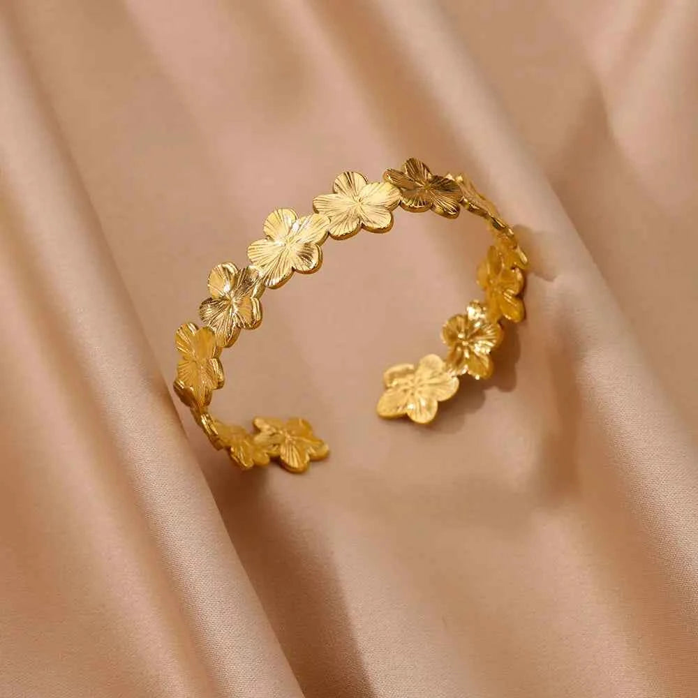 Vintage Flower Bangles For Women Gold Color Stainless Steel Flower Bangles Bracelets Femme Jewelry Party Gift pulseras