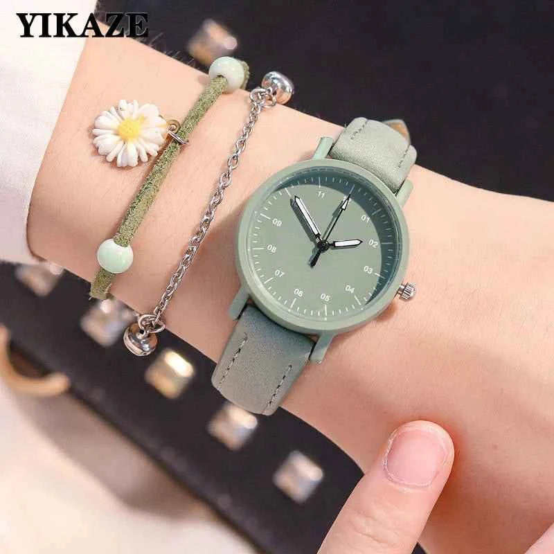 YIKAZE Women's Watch PU Leather Strap Women Quartz Watches Waterproof Round Dial Retro Bracelet Watch Ladies Girls Wristwatch