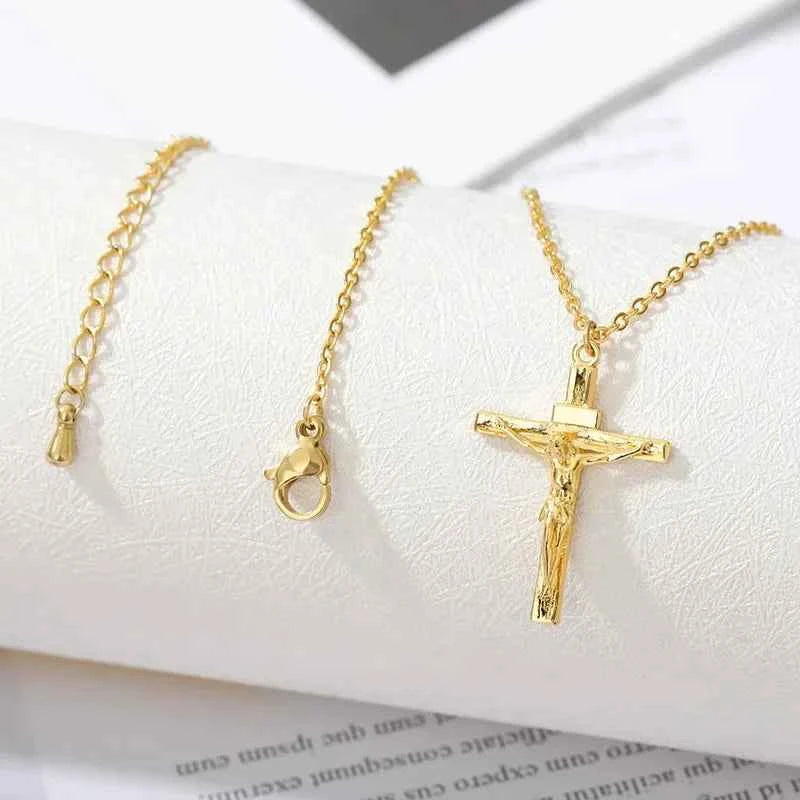Cross Necklace 18K Gold Plated Religious Pendant Unisex Church Jewelry Gift Hypoallergenic Non-Fading Chain