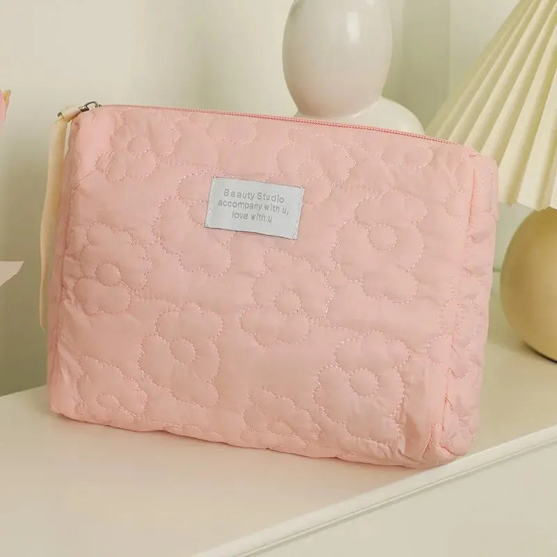 Embroidery Large-Capacity Cosmetic Bag Waterproof Portable Storage Bag Travel Makeup Pouch