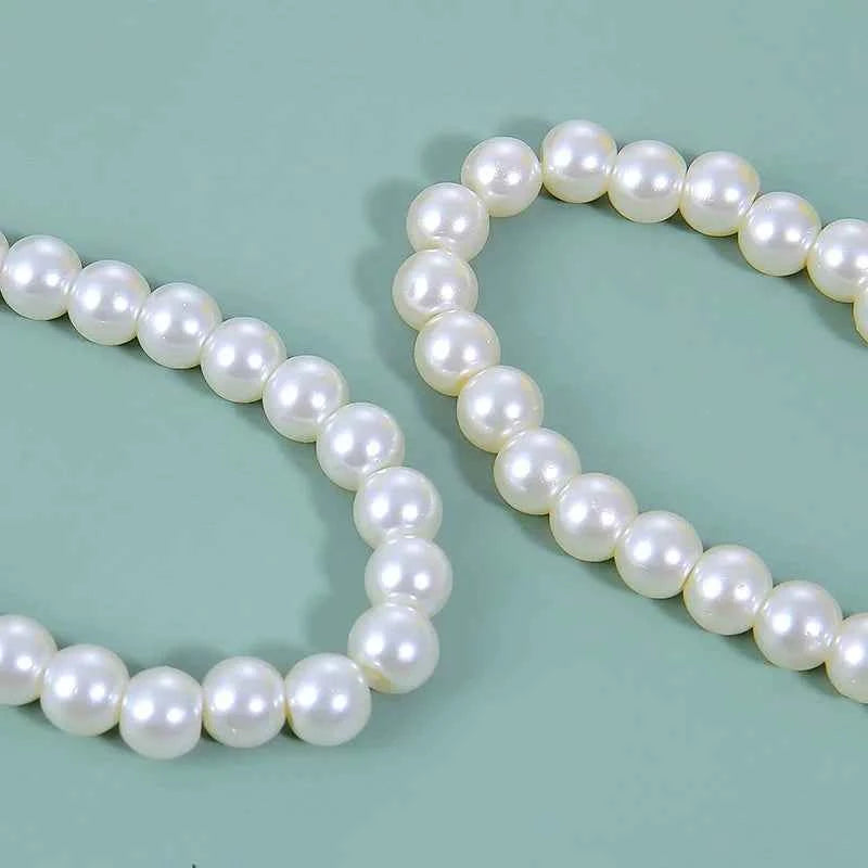 New Arrival Pearl Heart Charm Keyring Bag Charm Accessory for Women, Trendy Key Pendant for Backpacks, Unique Gift Idea