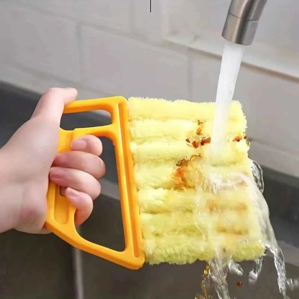Microfiber Window Blind Cleaning Brush – Washable Duster