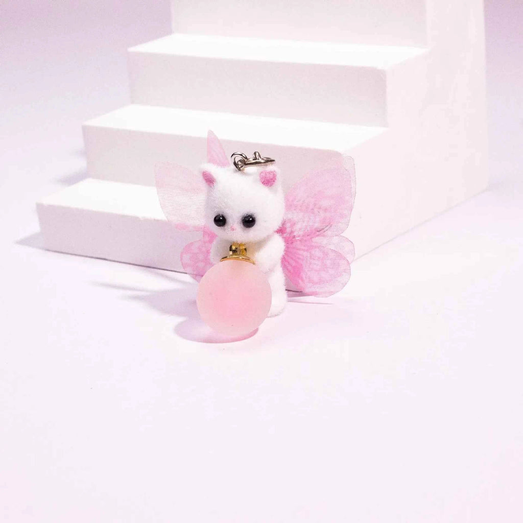 Adorable Flocking Cat Keychain - Butterfly Wing Design, Cute Bag/Car Charm, Perfect Gift for Cat Owners & Pet Lovers
