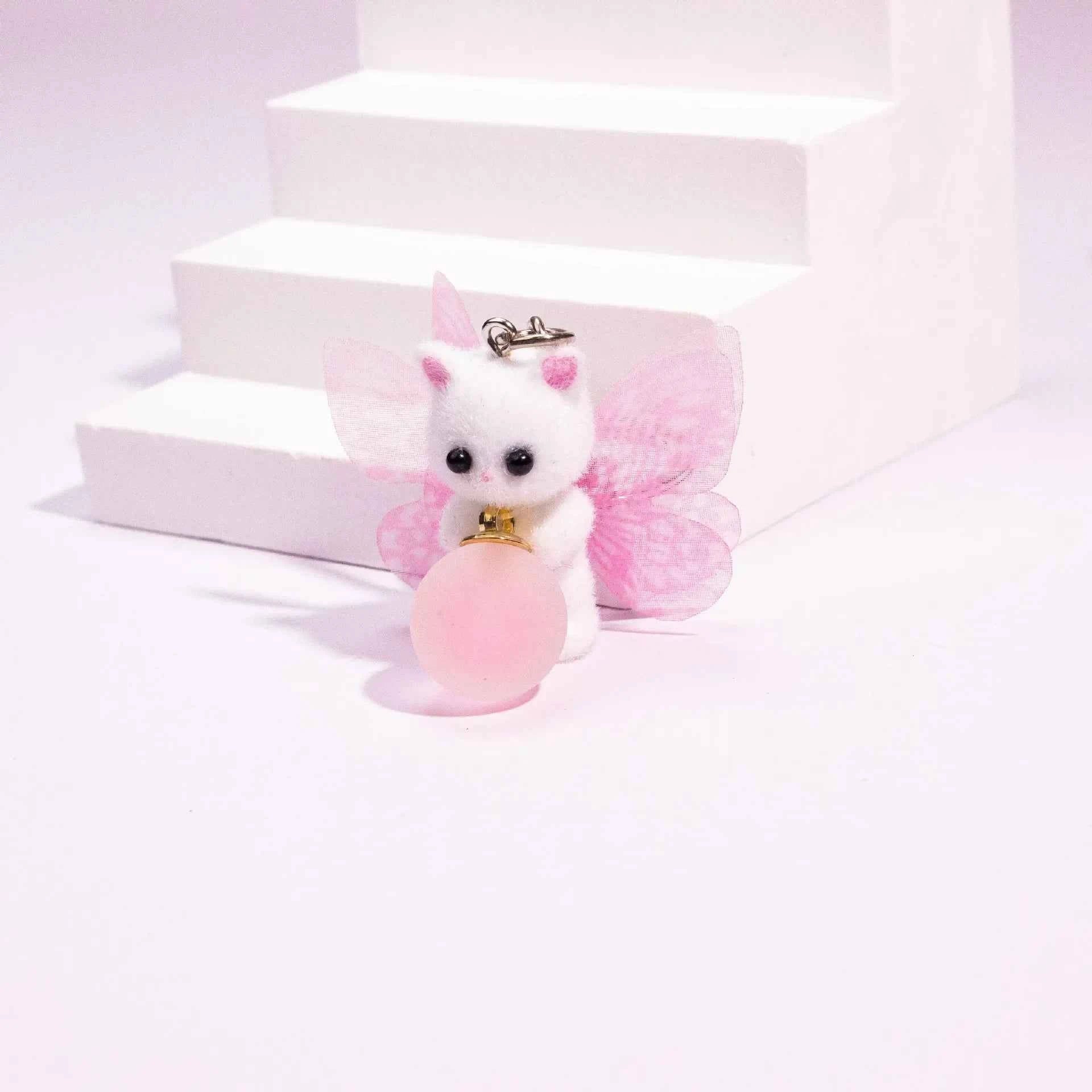 Adorable Flocking Cat Keychain - Butterfly Wing Design, Cute Bag/Car Charm, Perfect Gift for Cat Owners & Pet Lovers