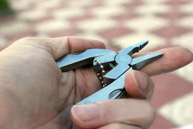 Multitool Folding Pliers Stainless Steel Keychain EDC Tool with Knife Screwdriver for Outdoor Camping Survival Emergency Kit