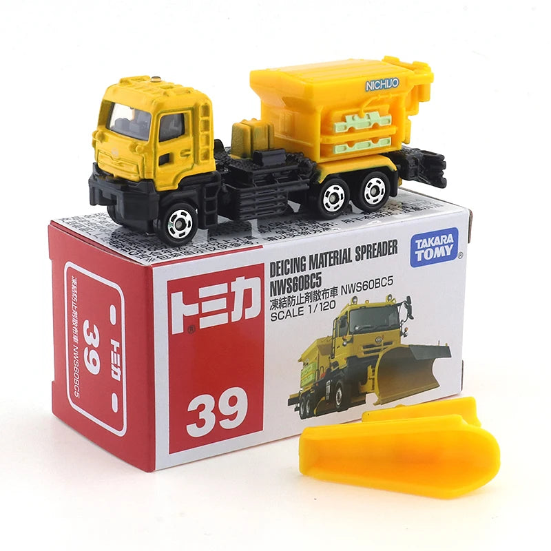 Takara Tomy Tomica No.21-No.40 Toyota Hilux 1/70 Diecast Metal Diecast Automotive Model Ornaments Cas Toys Gift Decorations