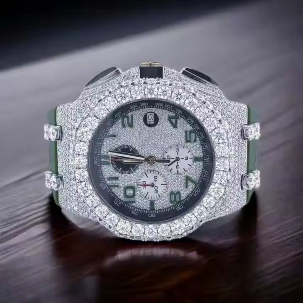 Luxury Hip Hop Diver Watch Three Sub Dial Iced Moissanite Diamond Square Stainless Steel Glass Dial Window Rubber Strap Sport