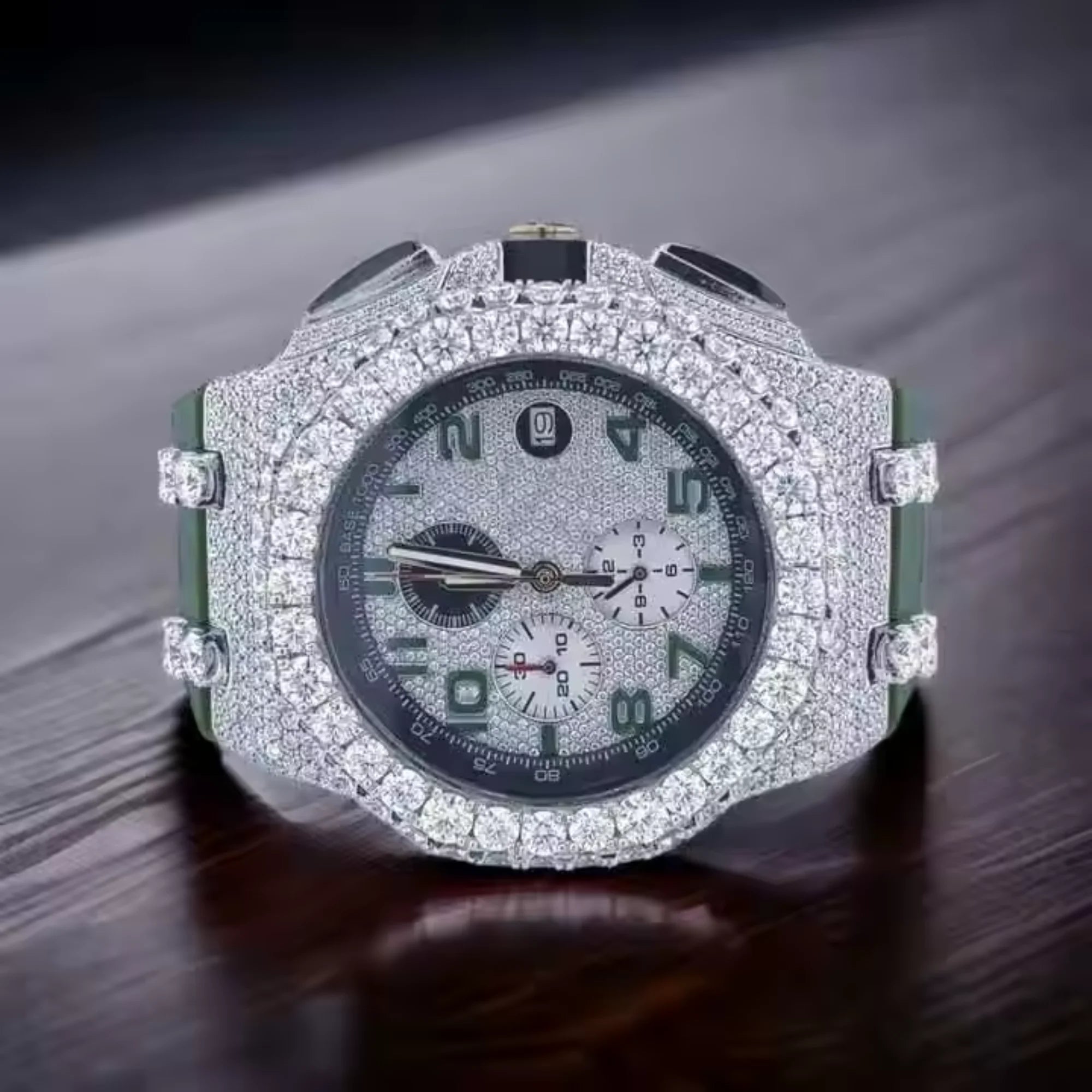 Luxury Hip Hop Diver Watch Three Sub Dial Iced Moissanite Diamond Square Stainless Steel Glass Dial Window Rubber Strap Sport