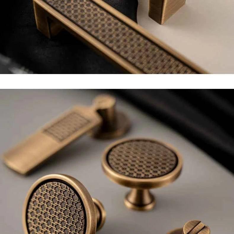 Santaya Antique Brass Handle Luxury Bronze Pull Kitchen Cabinet Handle Wardrobe Drawer Knob