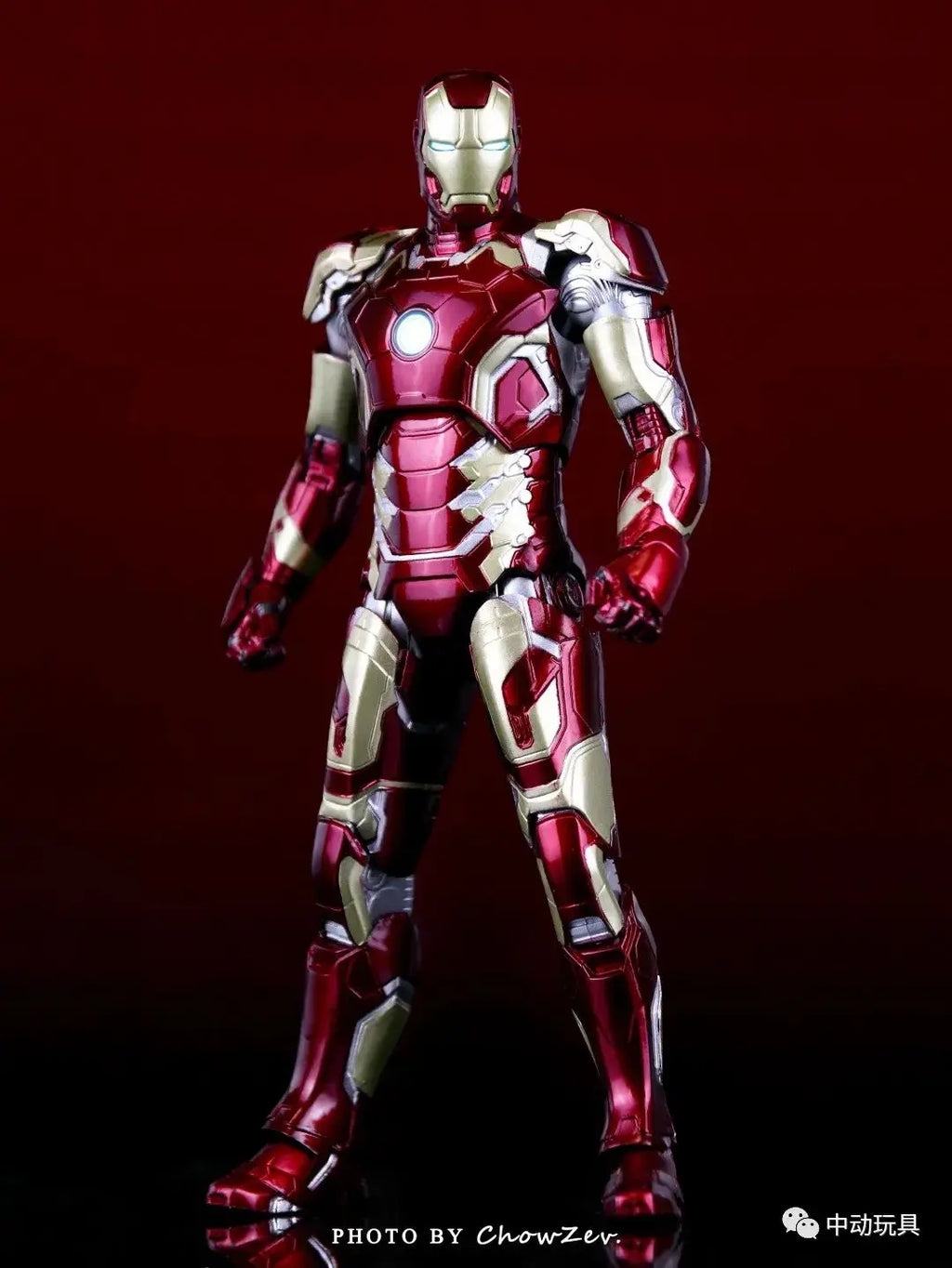 ZD Toys LED Light Iron Man MK1 MK2 MK3 MK4 MK5 MK6 MK7 MK43 MK50 7" Movie Action Figure Tony Stark Legends Toys