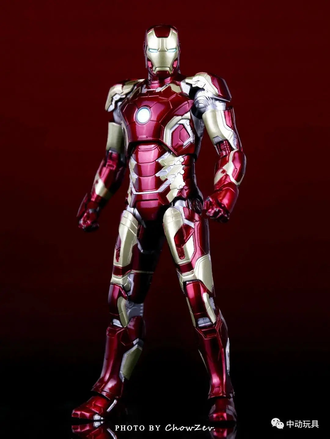 ZD Toys LED Light Iron Man MK1 MK2 MK3 MK4 MK5 MK6 MK7 MK43 MK50 7" Movie Action Figure Tony Stark Legends Toys