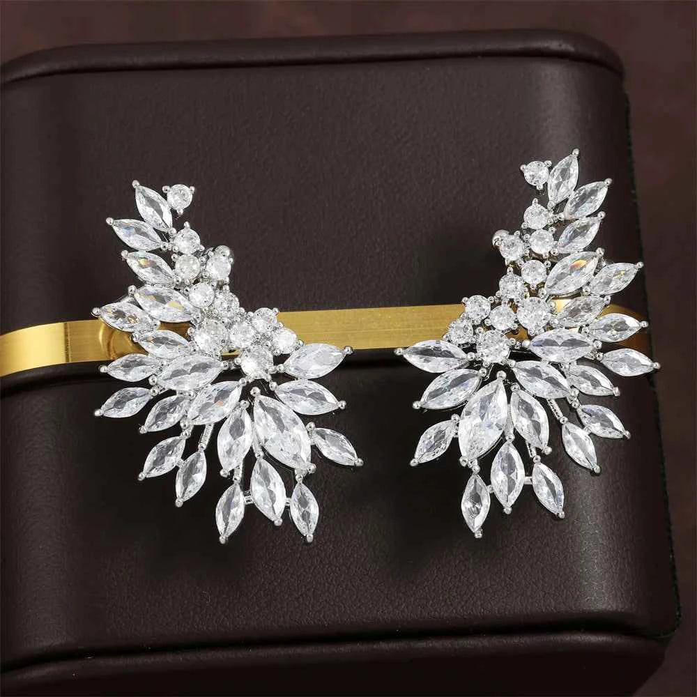 Yupsk Sparkling Cubic Zirconia Stud Earrings Gorgeous Female Wedding Party Fashion Ear Piercing Accessories for Women