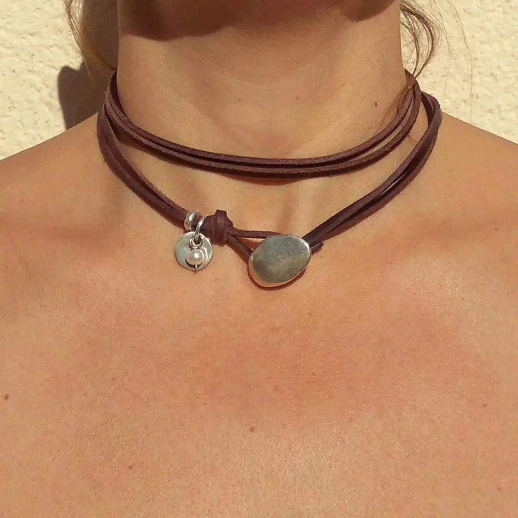 Bohemian Style Necklace for Women Leather Rope Turquoise Pendant Ethnic Vintage Simple Jewelry Gifts Necklace Accessories